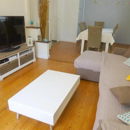 Villa 25 *